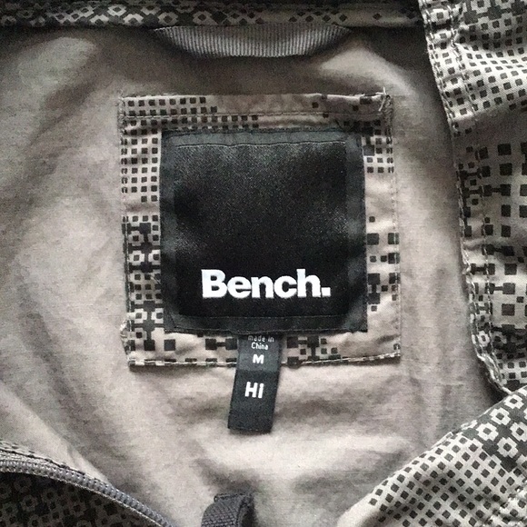 Bench Lightweight Jacket, size M - Picture 4 of 13